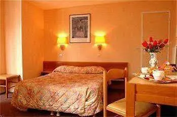 Apollo Opera Otel 3*