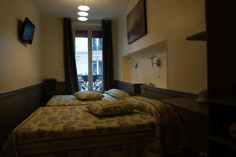 Apollo Opera Otel 3*